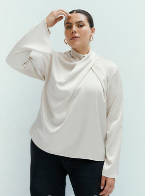 Жіноча блузка з рюшами Н&М (56562) XS Молочна  56562 фото