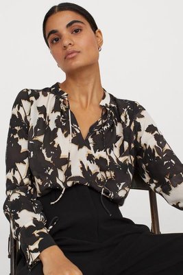 Жіноча шифонова блуза з принтом H&M (10212) S Чорна 10212 фото