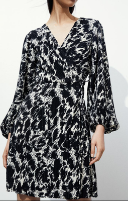 Жіноча плісирована сукня H&M (56155) XS Чорна 56155 фото