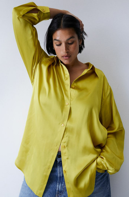 Жіноча атласна сорочка оверсайз Н&М (56194) XS Жовта 56194 фото