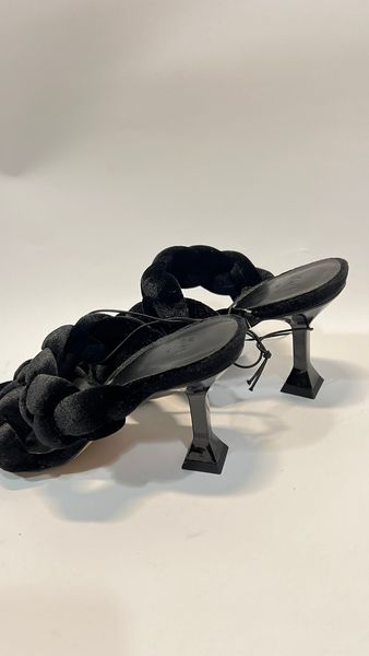 Жіночі велюрові босоніжки на підборах Н&М (80004) 36 Чорні 80004_36 фото
