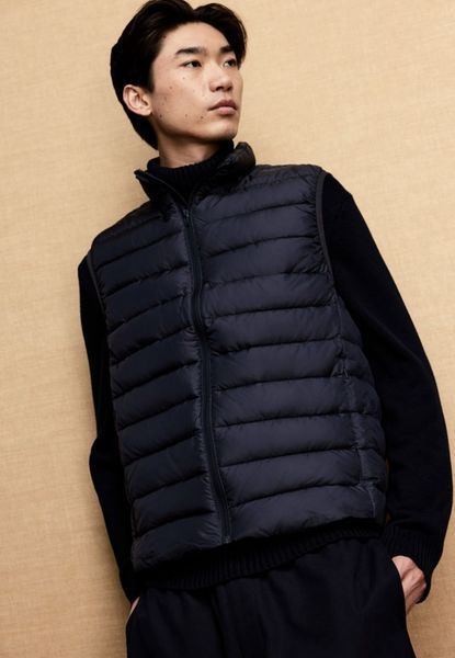 Мужской легкий стеганный жилет Slim fit H&M (57624) ХL Темно-синяя 57624_хl фото