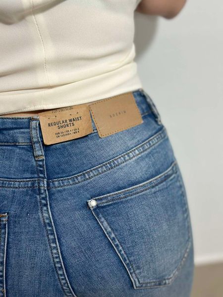 Женские бермуды джинсовые Regular Waits H&M (56966) W36 Синие 56966 фото