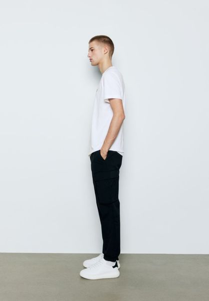 Чоловіча футболка Slim fit H&M (57025) XXL Біла 57025_xxl фото